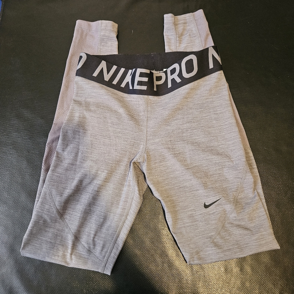 Nike Pro leggings
